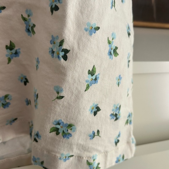 NWT WE WORE WHAT Cream Floral Cut Out Mini Skirt Denim Ivory Watercolor Ditsy M - Picture 6 of 16